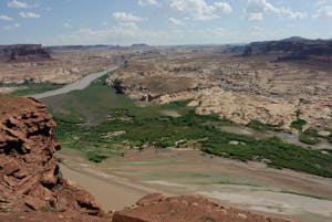 lake powell<br>NIKON D200, 20 mm, 100 ISO,  1/400 sec,  f : 8 